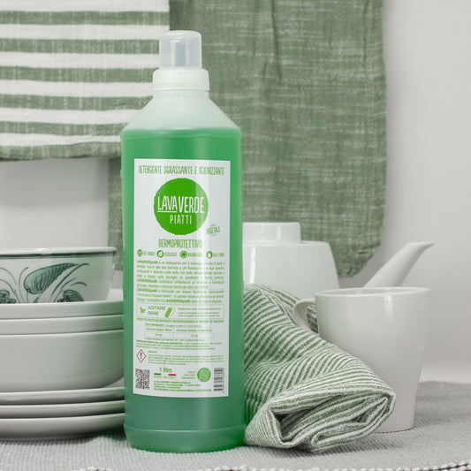 Detersivo Liquido a mano per piatti verde